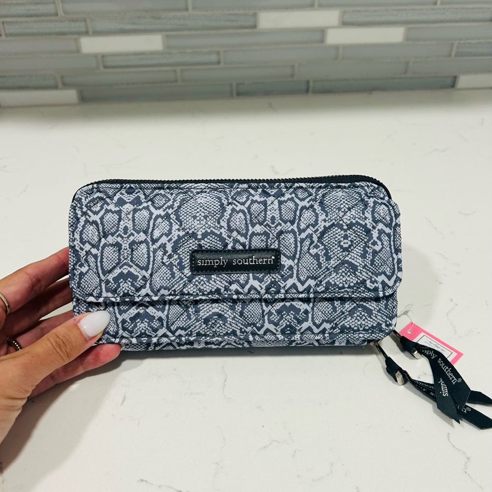 NEW Simply Southern Gray and White Snake Print Multi Use Wallet